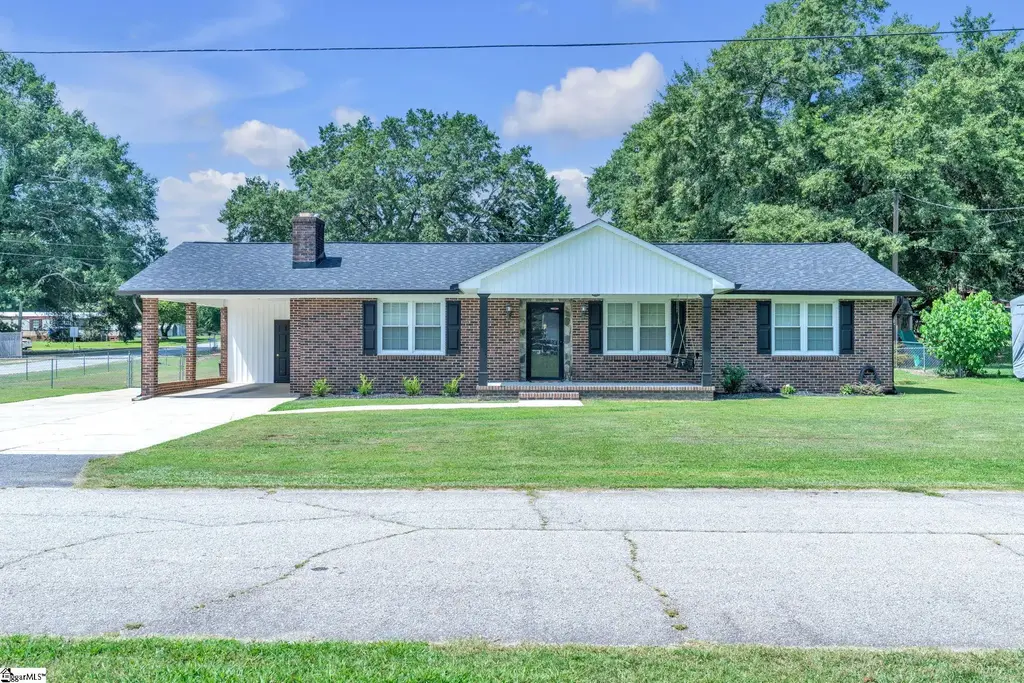 207 Vinewood Street, Piedmont