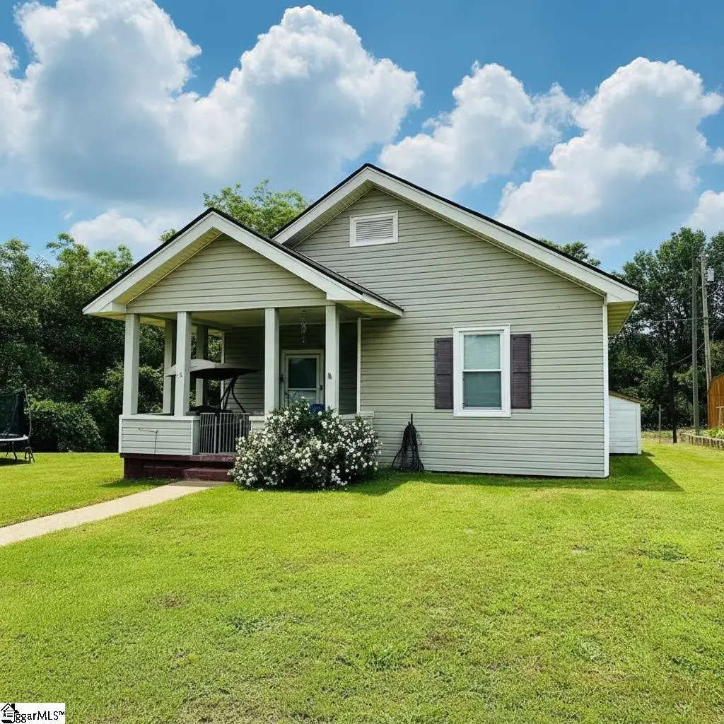 13 Lawrence Street, Lyman