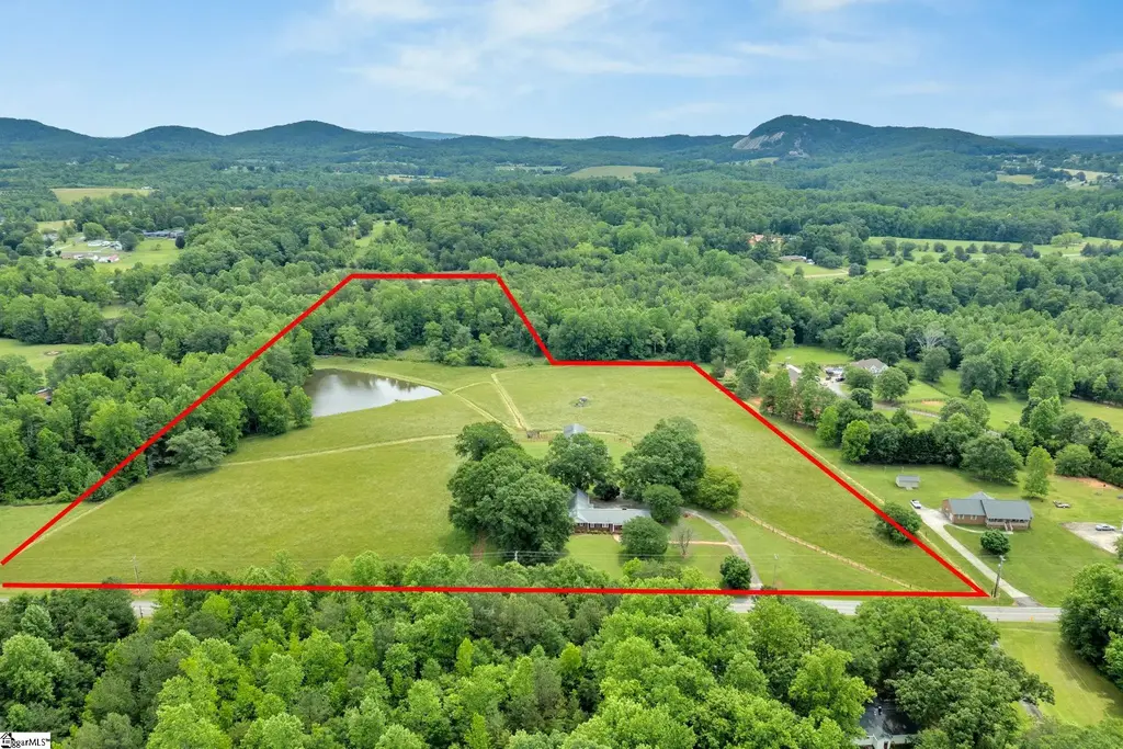 1142 Fox Squirrel Ridge Road, Pickens