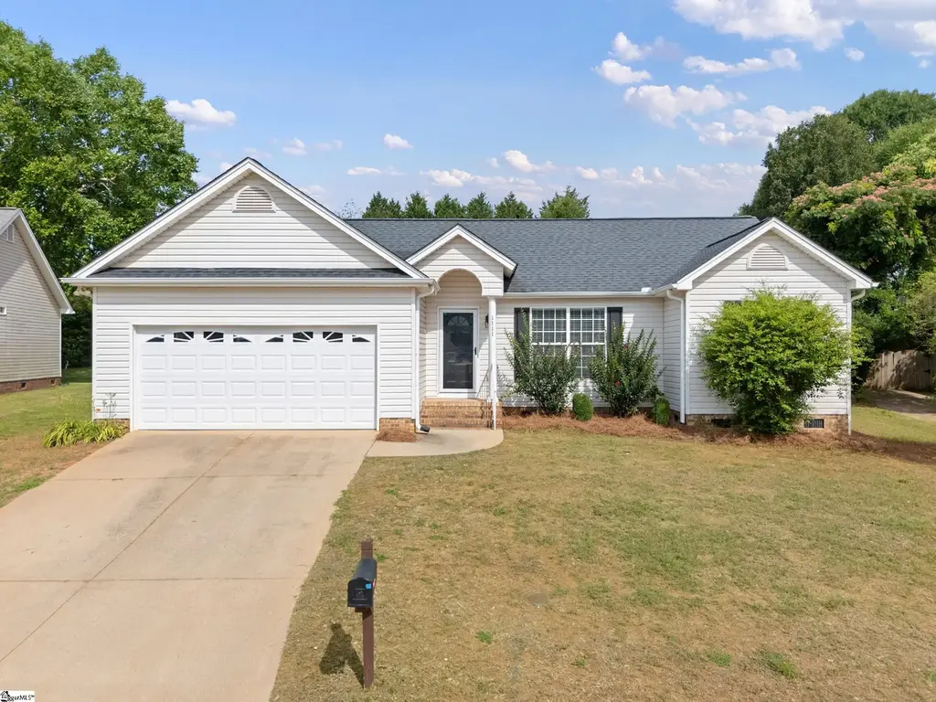1111 Dunwoody Drive, Simpsonville
