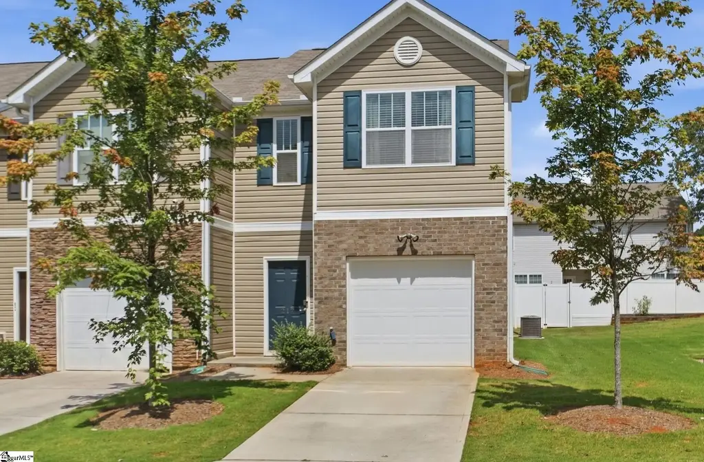 217 Southridge Court, Easley