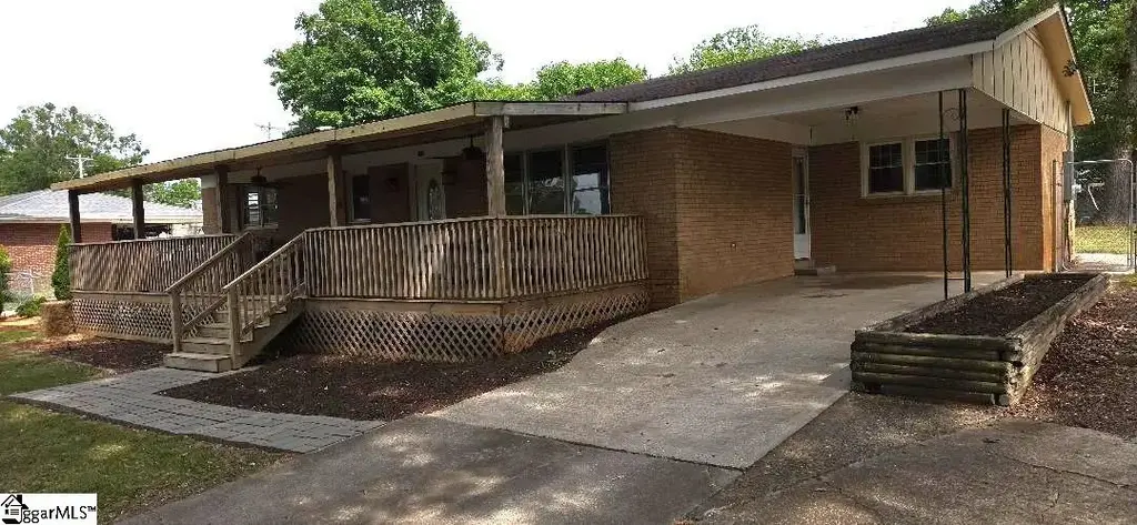 118 Sims Lane, Spartanburg