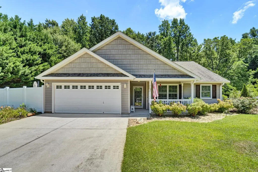 2010 Tigerville Road, Travelers Rest