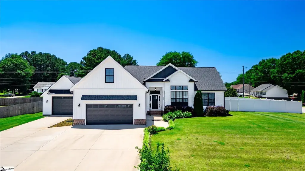 502 Life Lane, Lyman