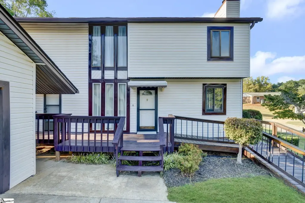1105 Charter Oak Drive, Taylors