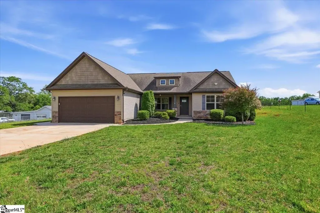 301 W Gap Creek Road, Greer