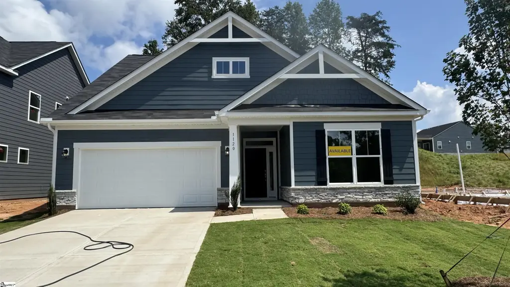 1120 Stable Way, Landrum