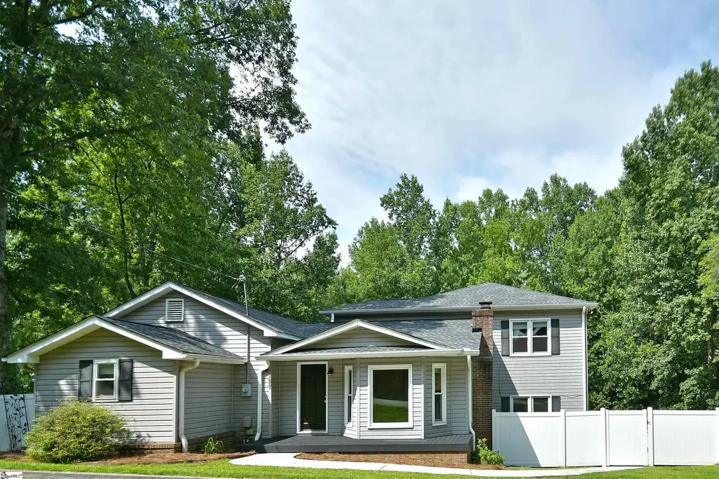 197 Deer Creek Road, Easley