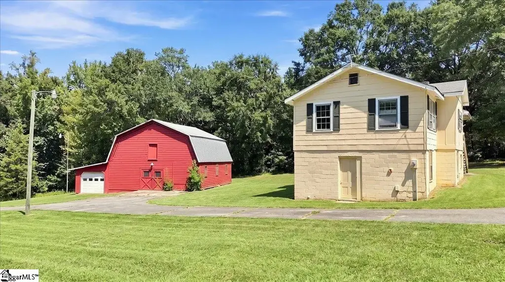 210/220 Willow Street, Pacolet