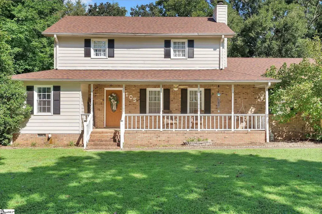 105 Sunset Court, Easley