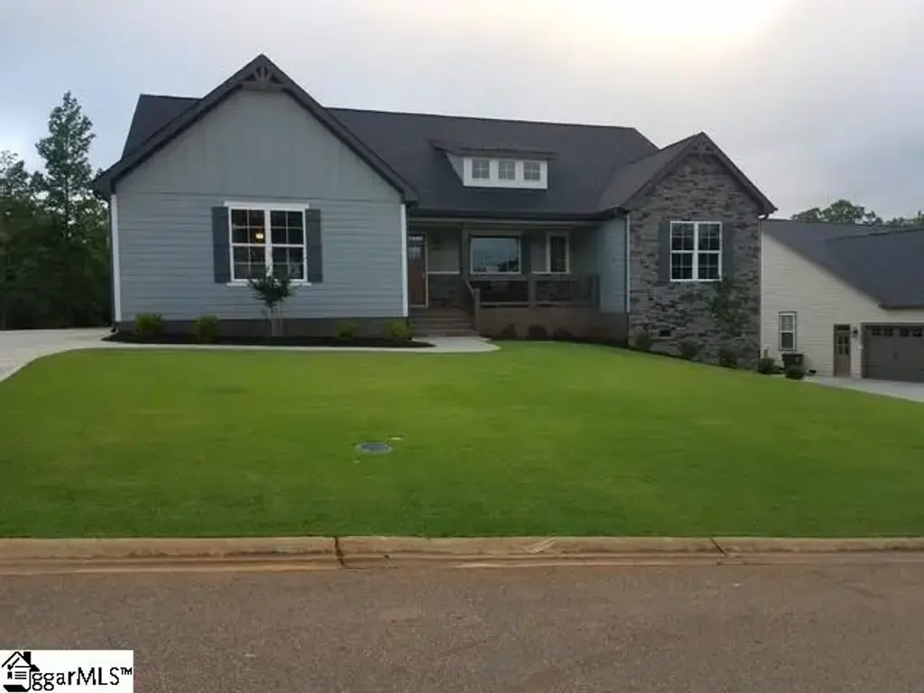 27 Enoree Farm Way, Taylors