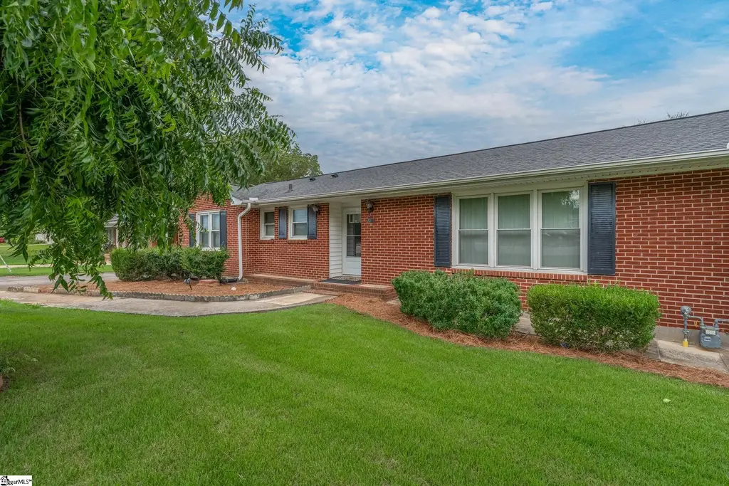 7011 White Horse Road, Greenville