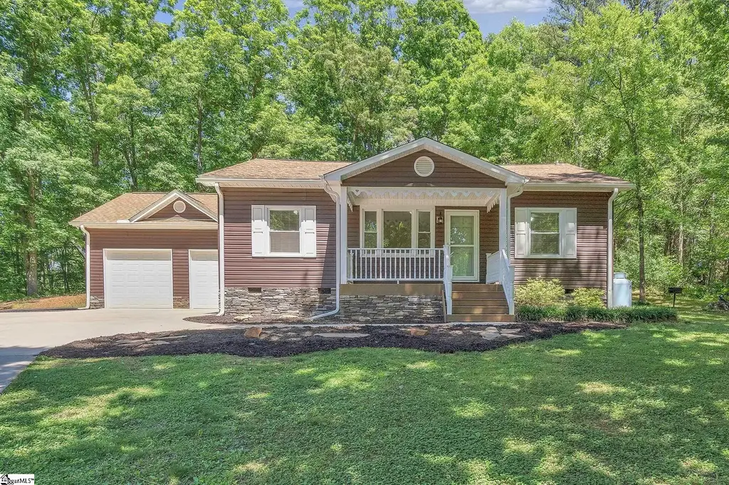 2561 Whitestone Road, Spartanburg