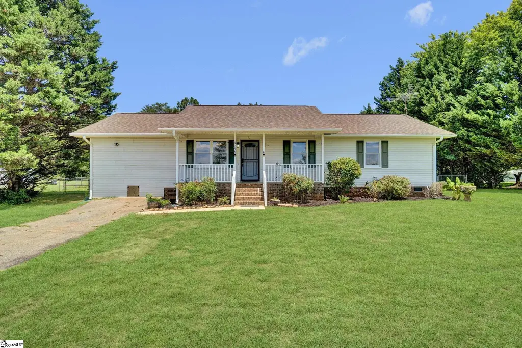 3856 Rainbow Lake Road, Inman
