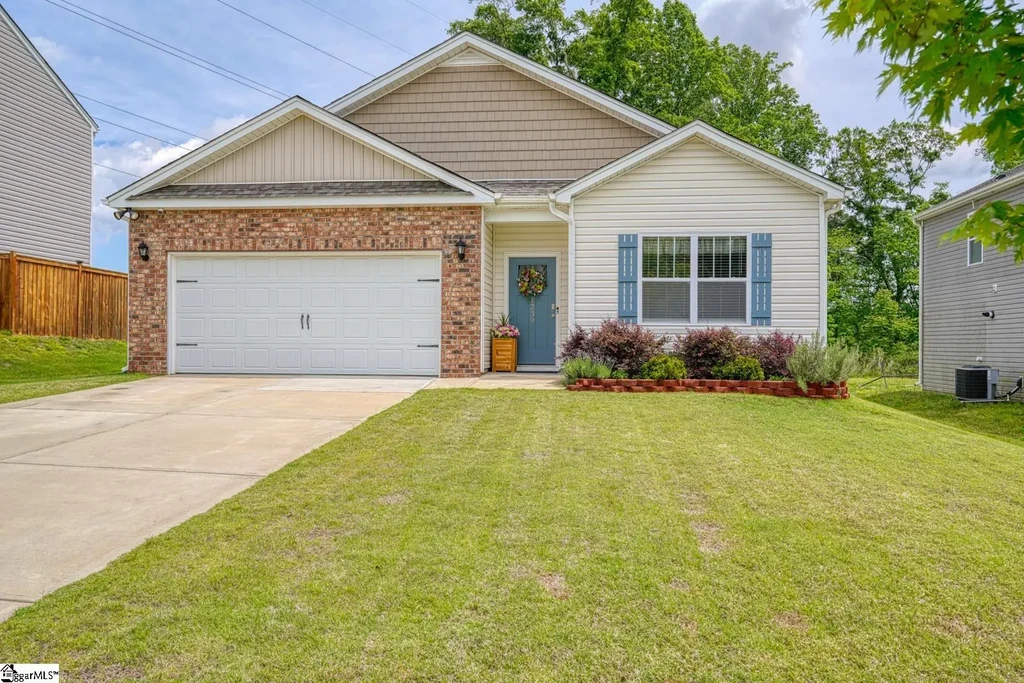 1239 Lynton Lane, Lyman