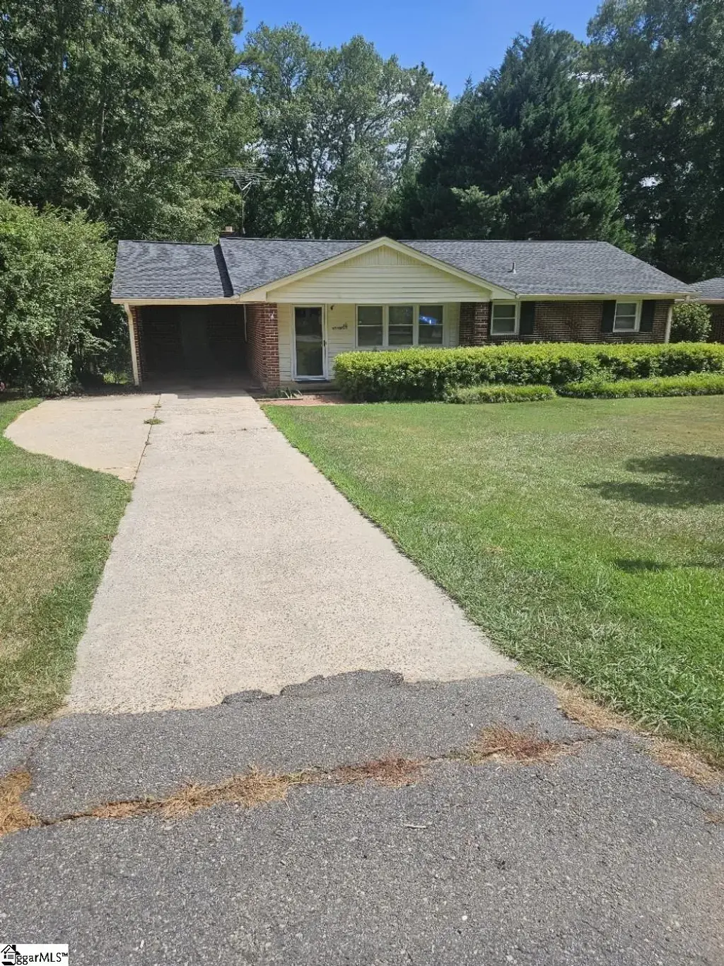 513 W Fredericks Street, Anderson