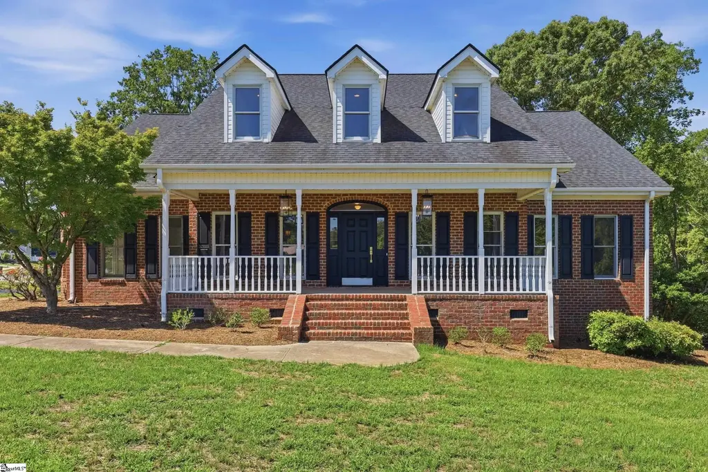 306 Forestglade Lane, Simpsonville
