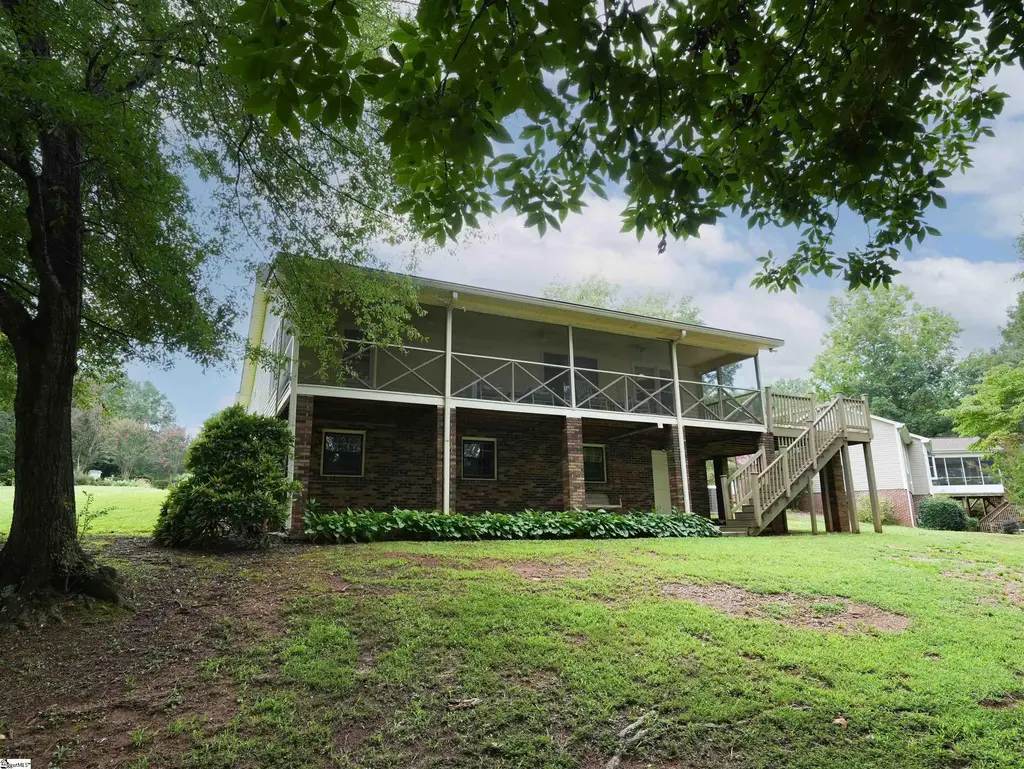 127 Lake Robinson Pointe, Greer