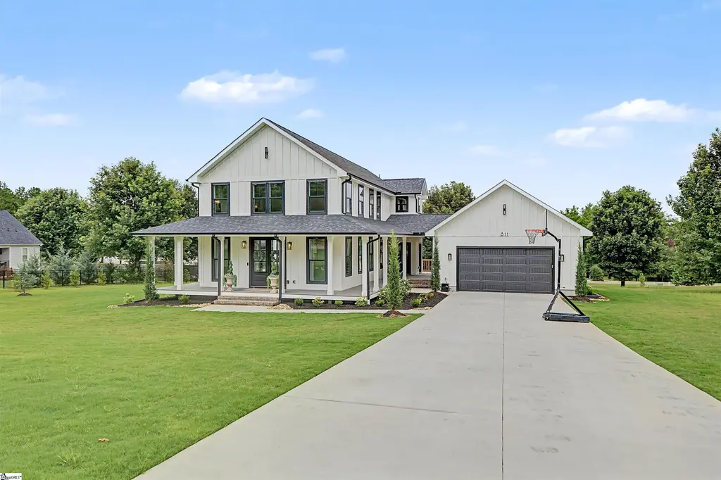 811 Beeks Road, Belton