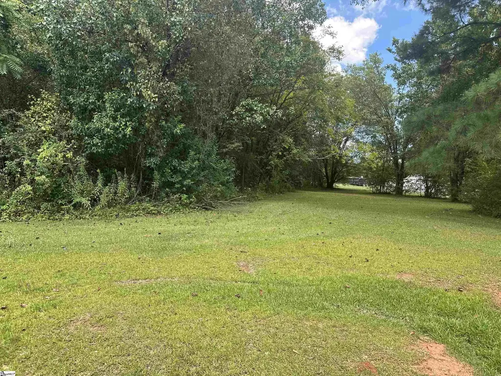 215 Apple Drive, Piedmont