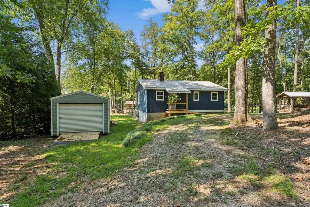 307 Bonner Road, Mountain Rest