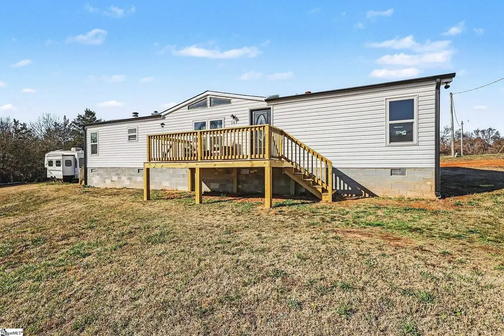 141 Dogwood Drive, Jonesville