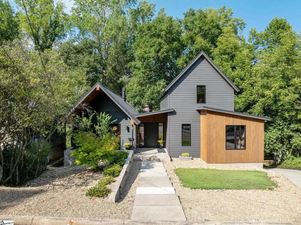 14 Russell Avenue, Greenville