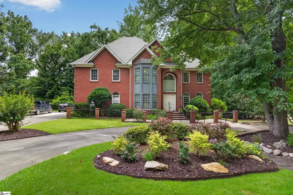 112 Santee Trail, Clemson
