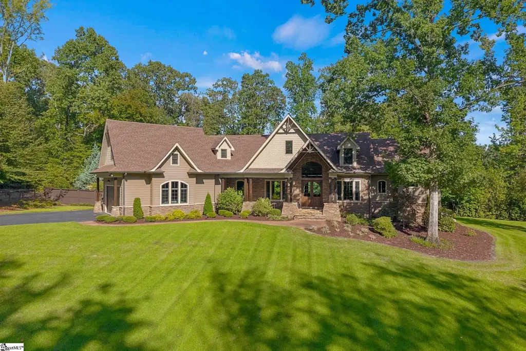 141 Joe Leonard Road, Greer