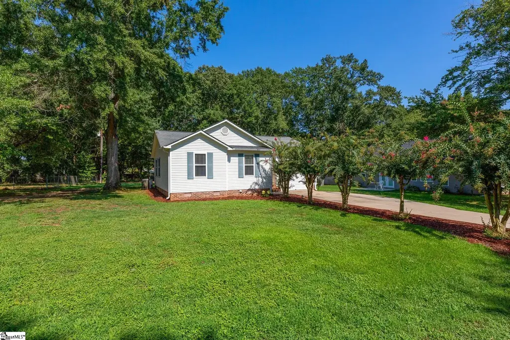 109 E Street, Williamston