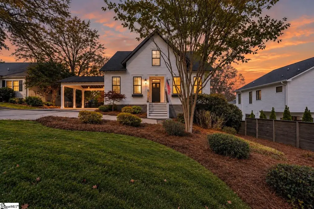 425 E Faris Road, Greenville
