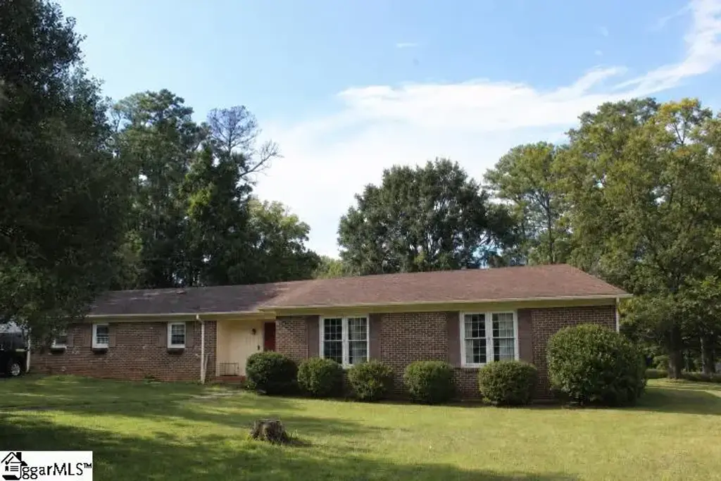 103 Pine Forest Drive, Easley