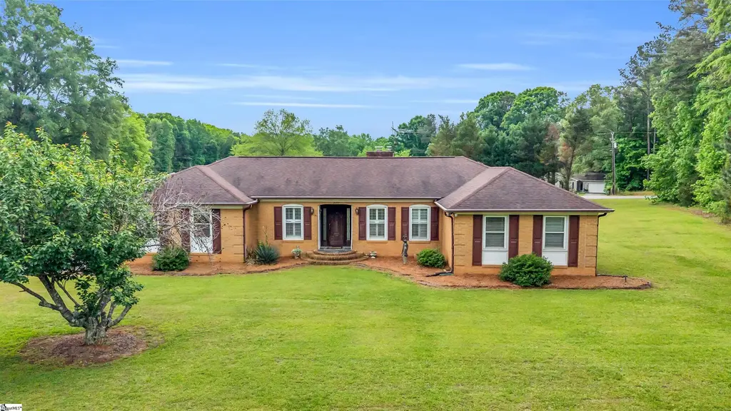 1527 Pine Haven St Ext Street, Laurens