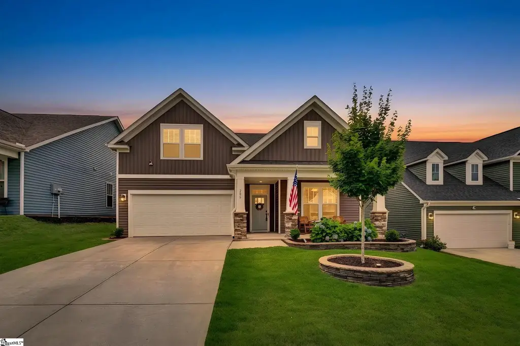 206 Benjamin Drive, Easley