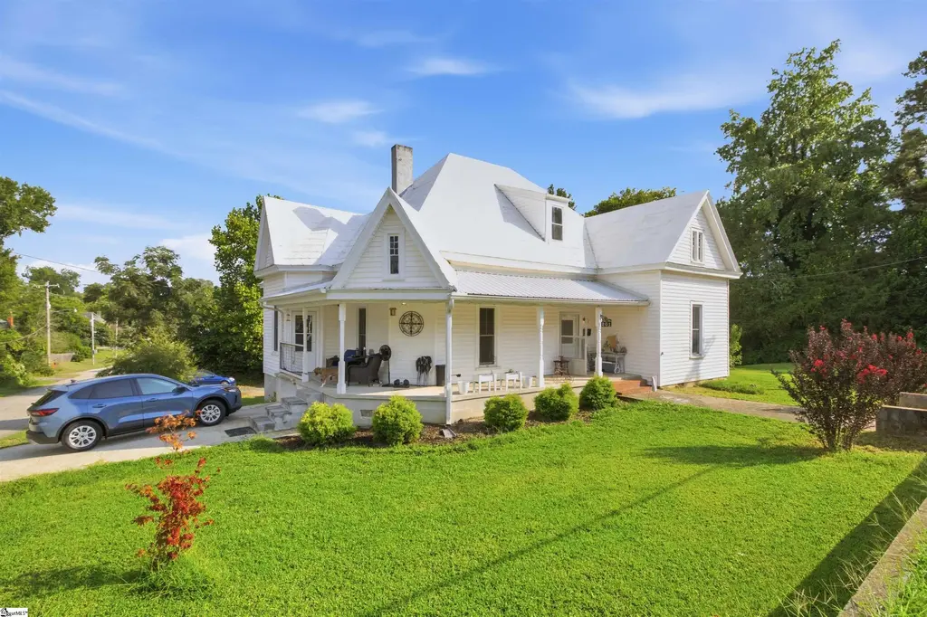 201 Wardlaw Street, Abbeville