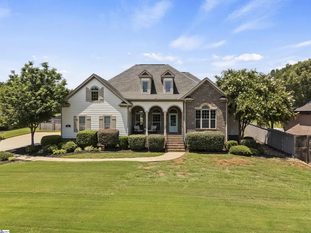 127 Carshalton Drive, Lyman