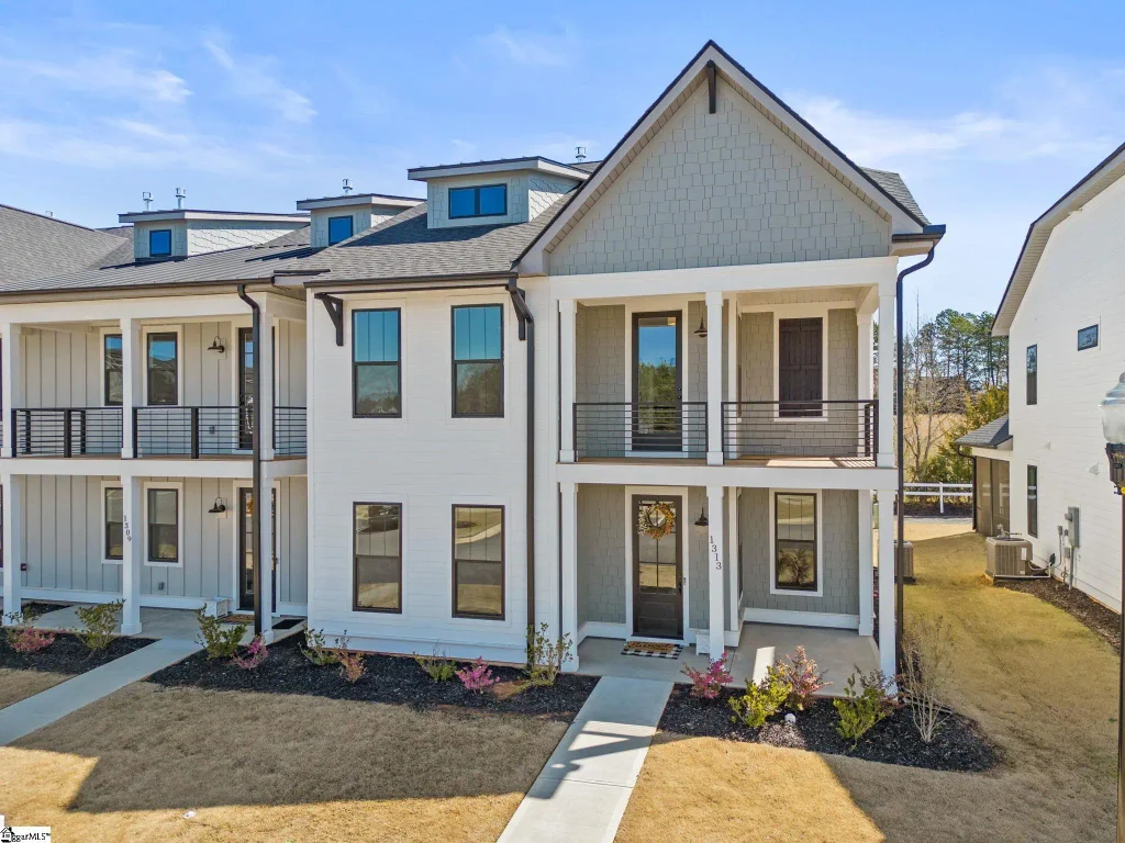 1313 S Pinot Road, Duncan