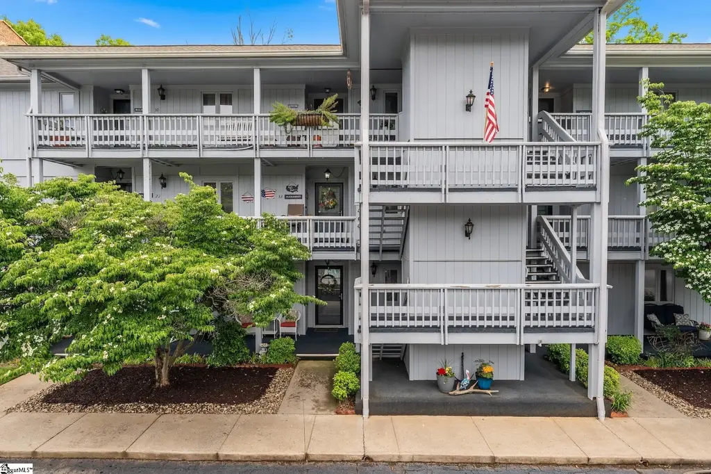 32 Harbor Gate, Anderson