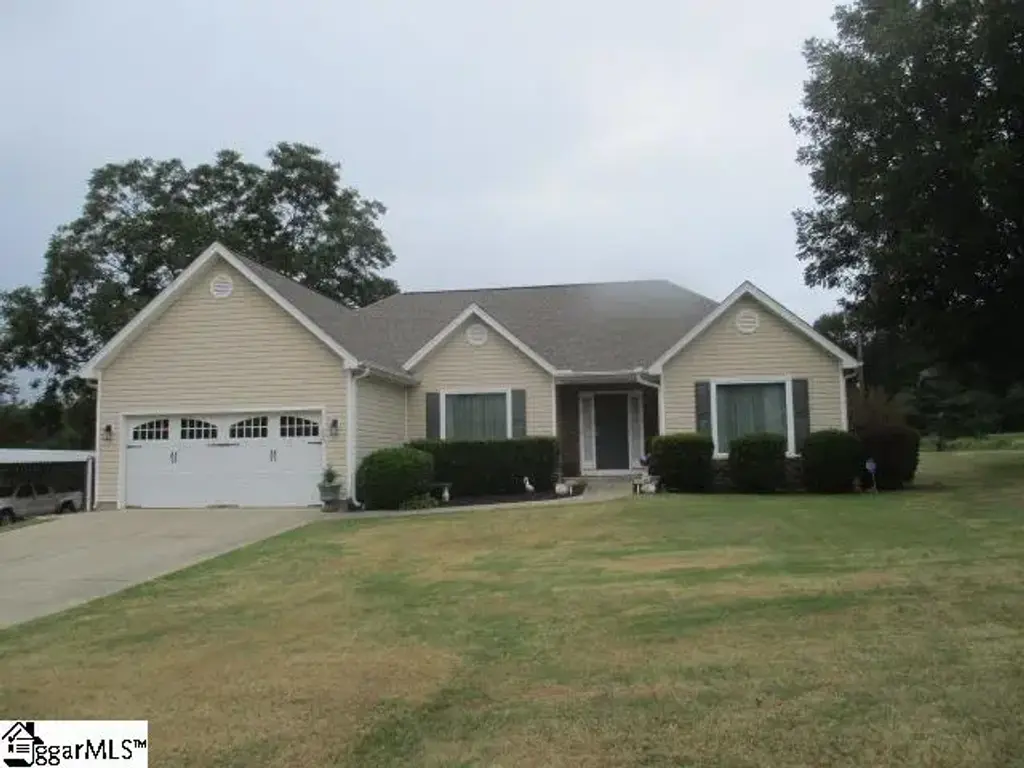 205 Fairhaven Drive, Greer