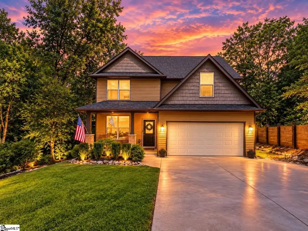 200 Hunters Woods Drive, Simpsonville