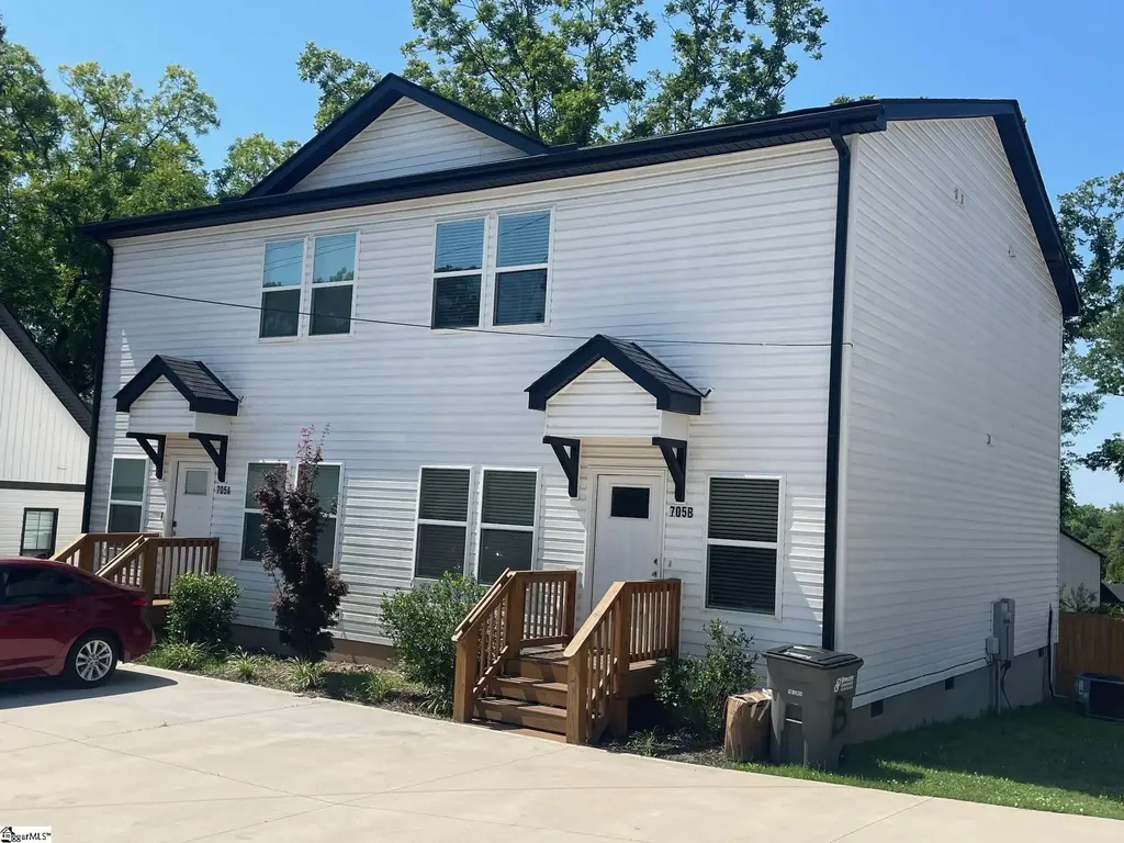 705 W Parker Road, Greenville