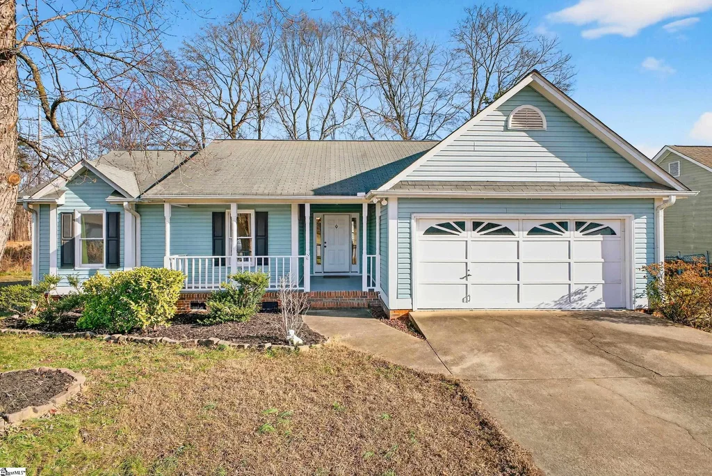 404 Frostberry Court, Fountain Inn