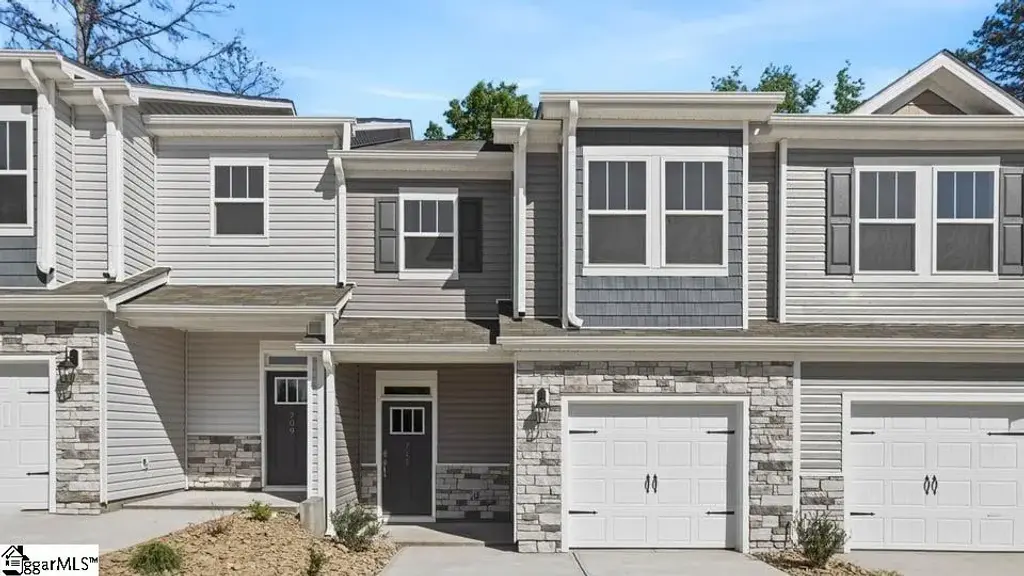 711 Lesbury Lane, Spartanburg
