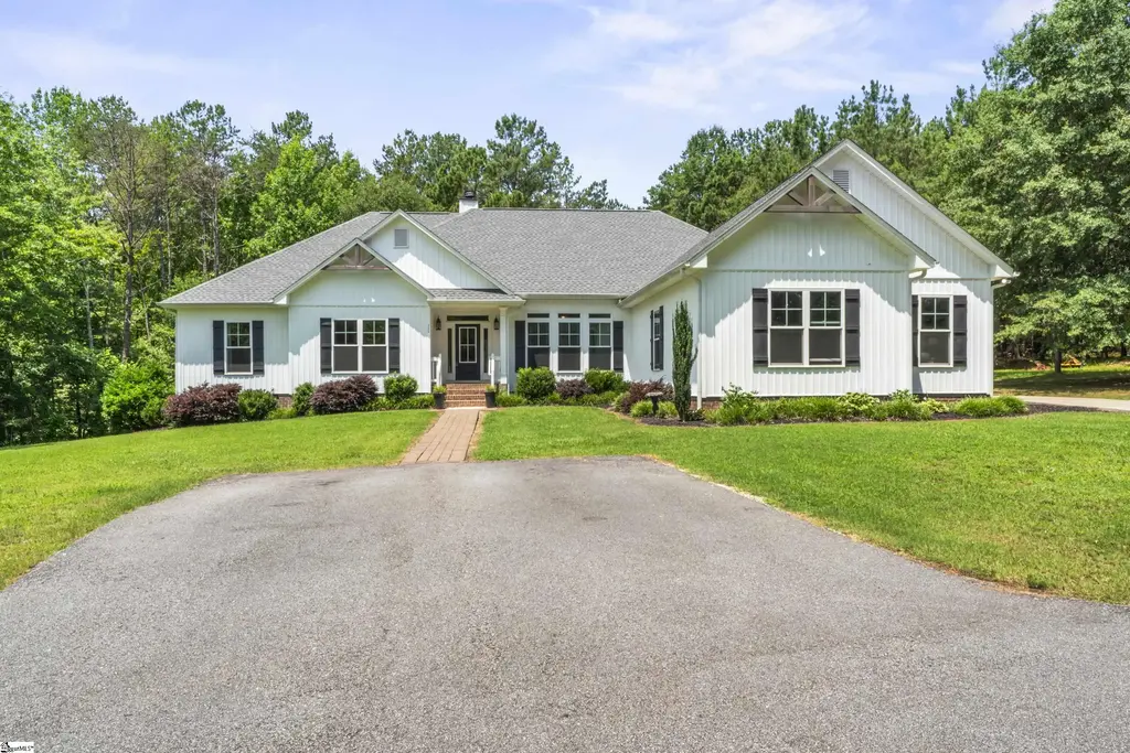 225 Meadow Brook Lane, Pickens