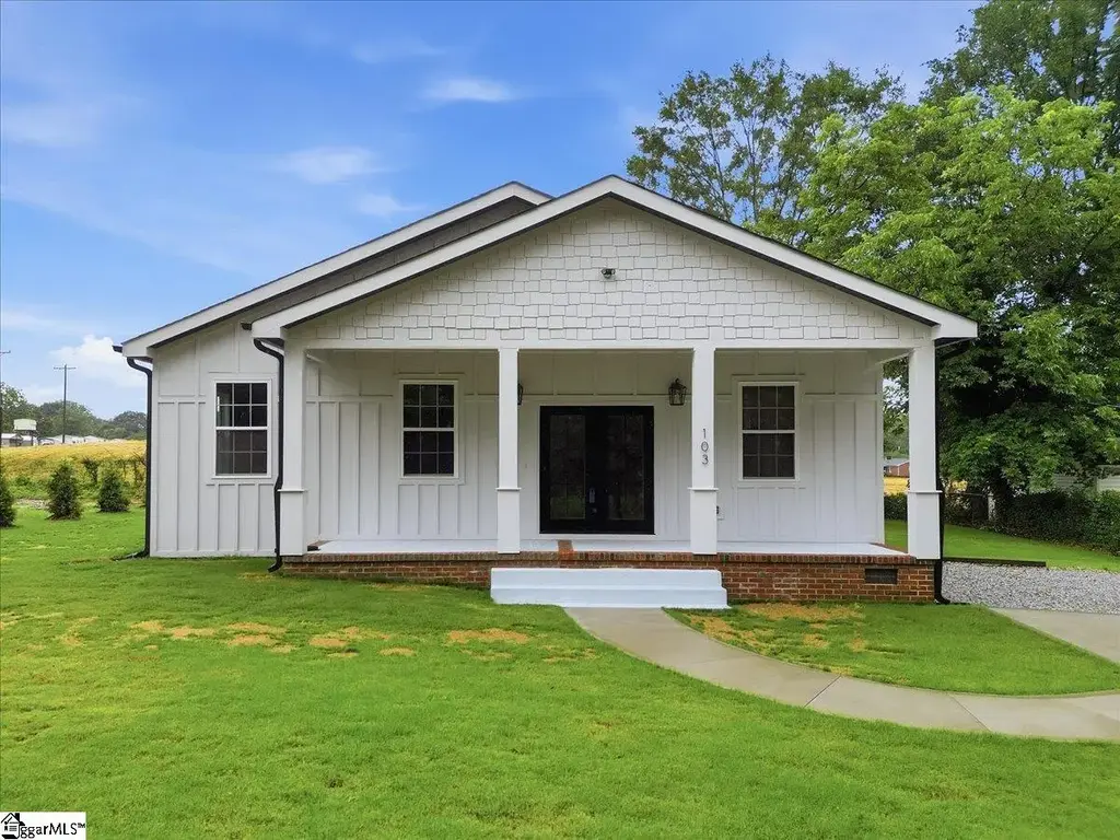 103 Perry Avenue, Simpsonville