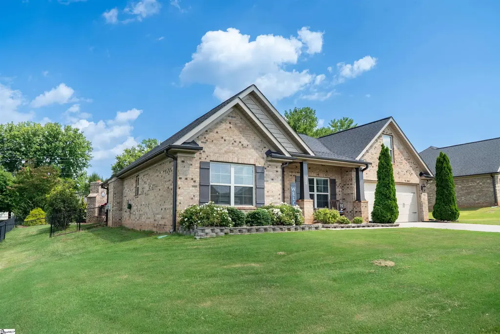 328 E Story Bush Lane, Inman