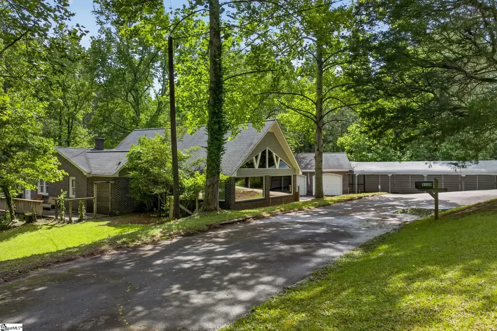 1310 Camp Creek Road, Taylors