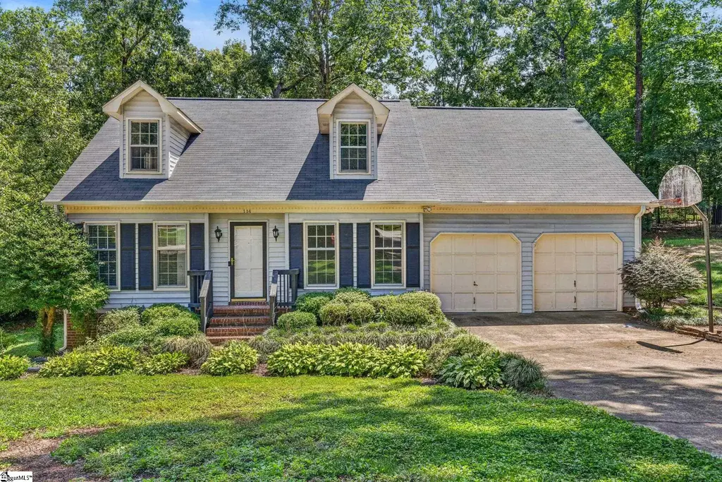 114 Saddle Tree Court, Greer
