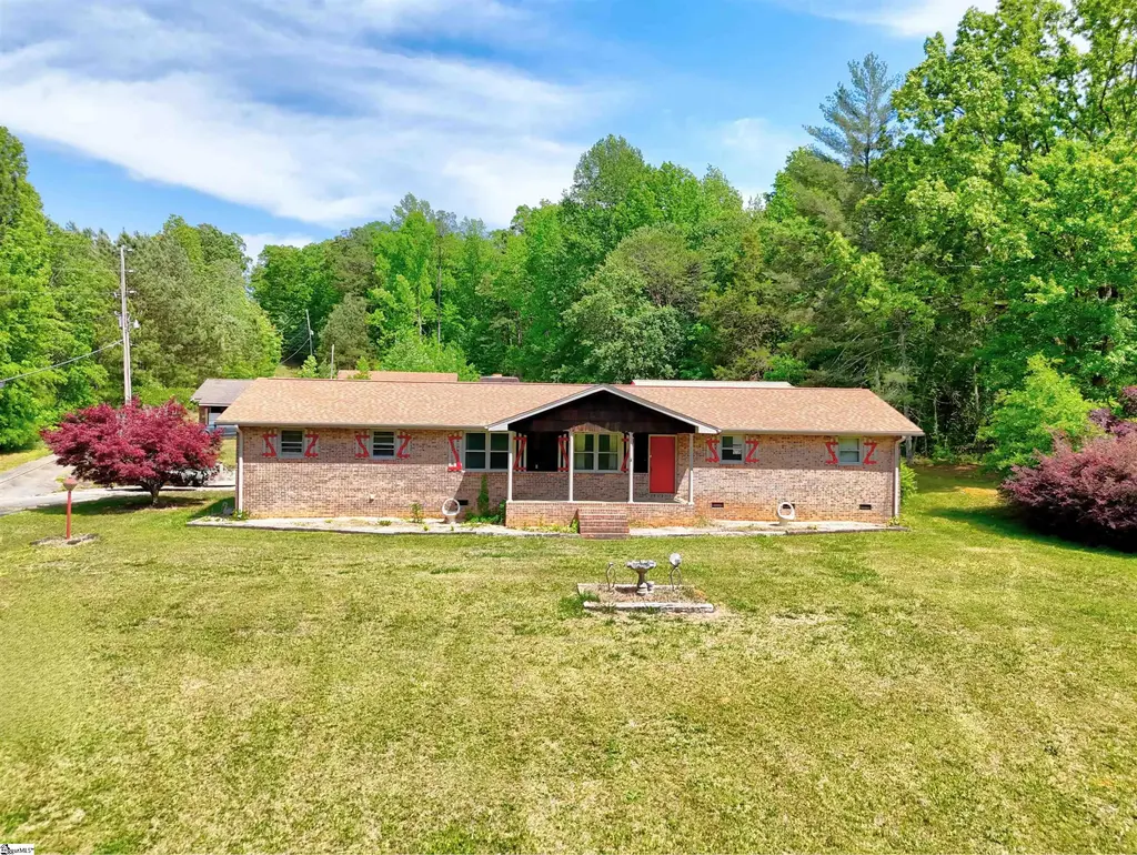 4981 Moorefield Memorial Highway, Pickens