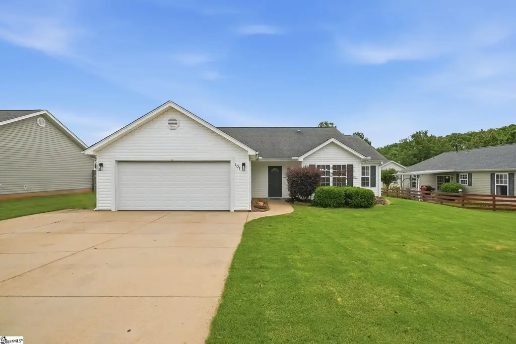 101 Walcott Drive, Lyman